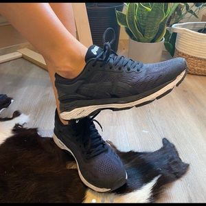 ASICS Black running shoes